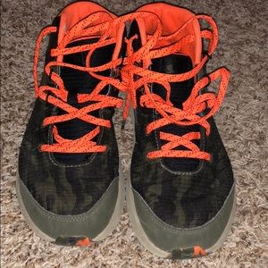 Boys under armour shoes